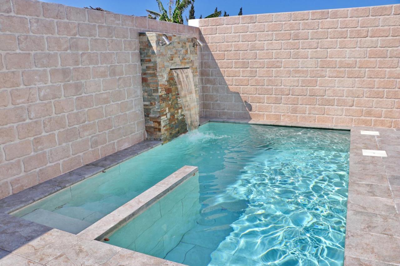 Bungalow La Roa con piscina comunitaria y privada Conil De La Frontera Exterior foto