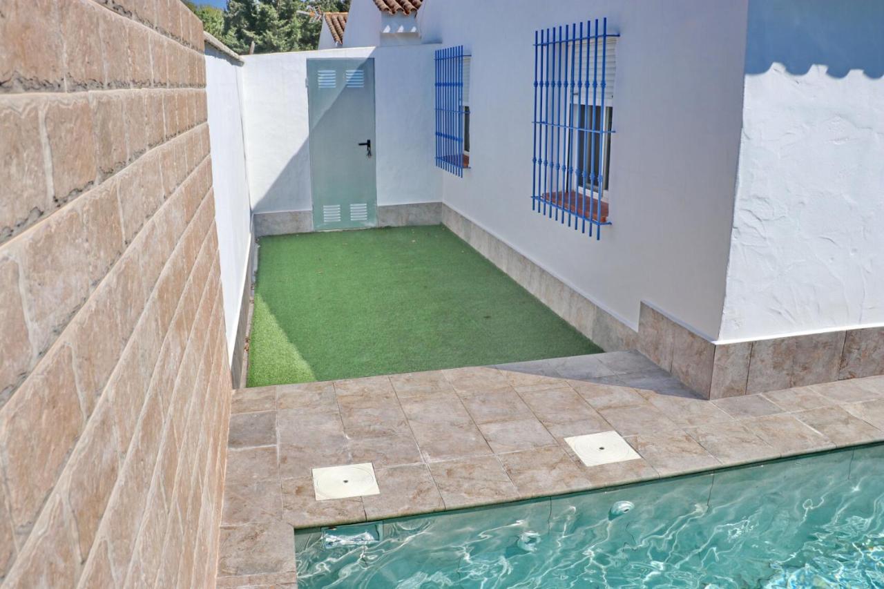 Bungalow La Roa con piscina comunitaria y privada Conil De La Frontera Exterior foto