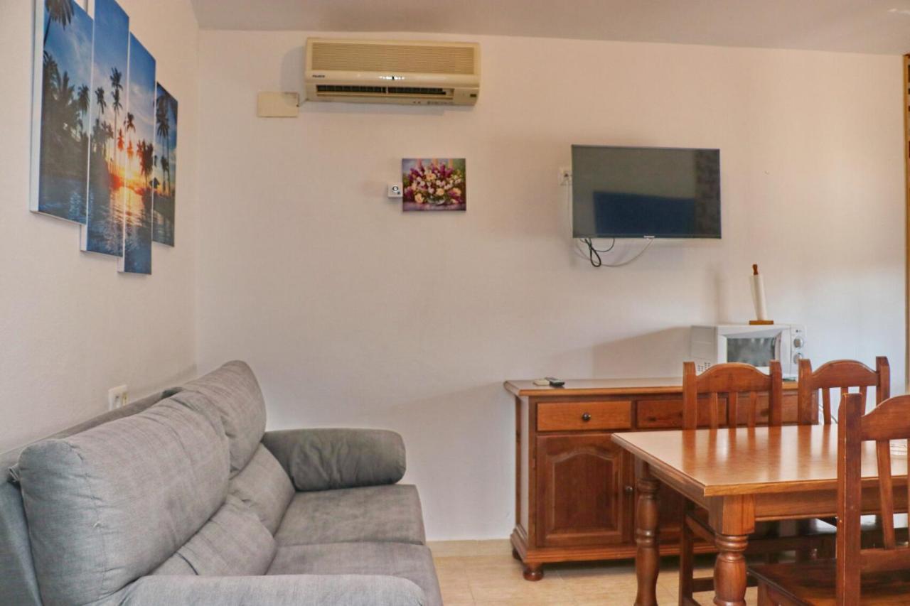 Bungalow La Roa con piscina comunitaria y privada Conil De La Frontera Exterior foto